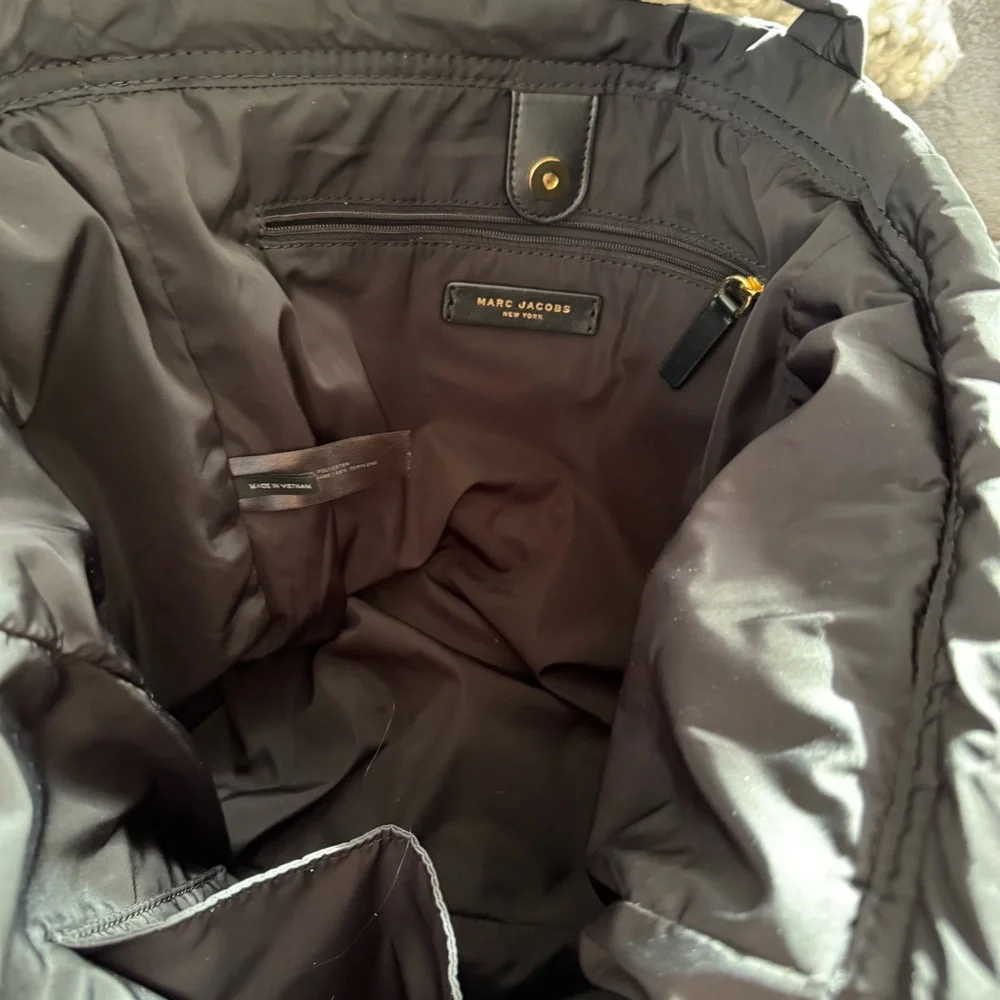 Marc Jacobs Black Quilted Tote Bag NWOT - Picture 9 of 12